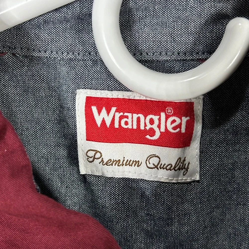 Wrangler Premium Quality Button Down Shirt Men's XL Short Sleeve‎ Burgundy